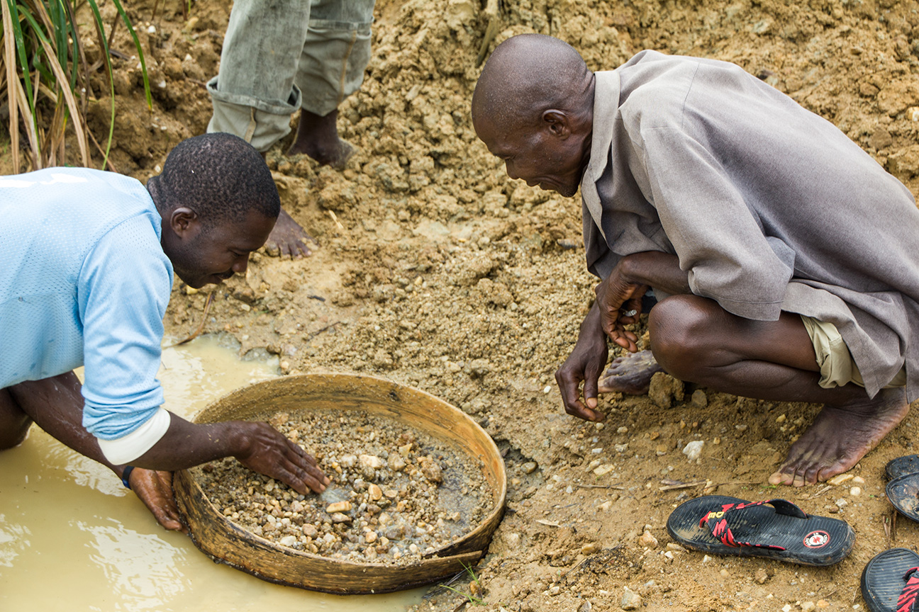 Conflict Free Diamonds