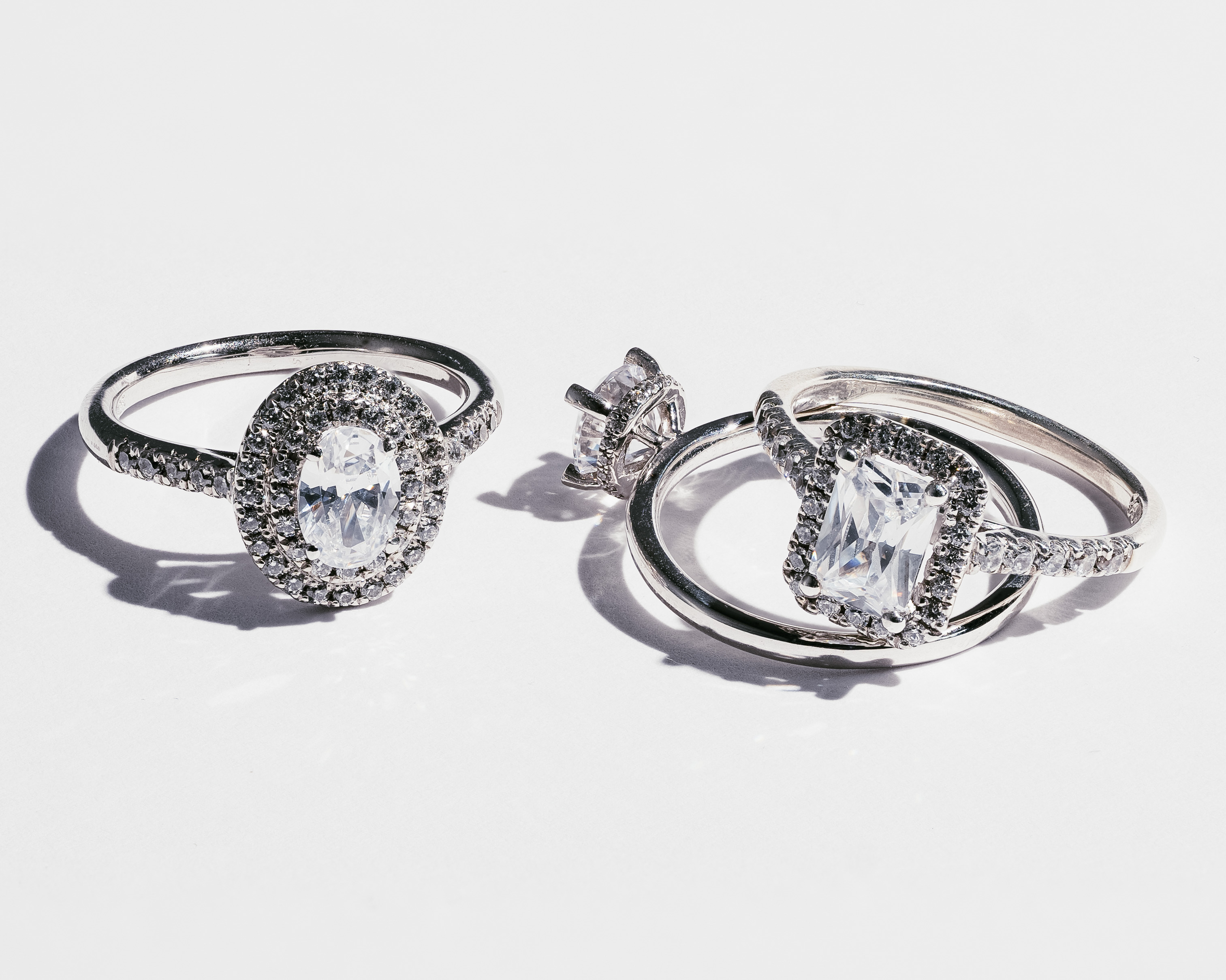 Halo Diamond Rings