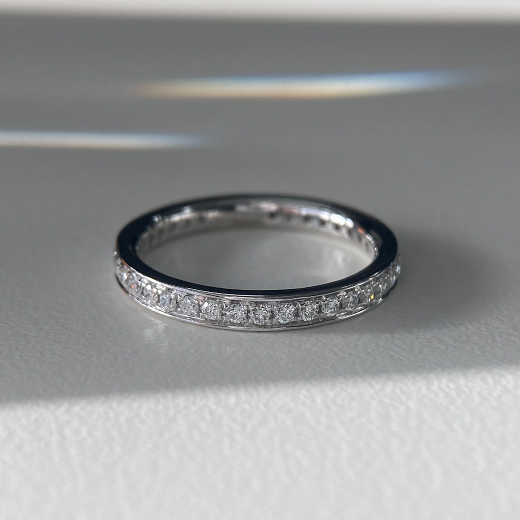 Platinum 2.5mm Full Grain Set Diamond Ring