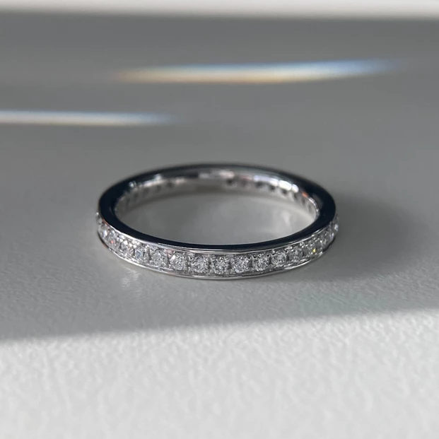 Platinum 2.5mm Full Grain Set Diamond Ring