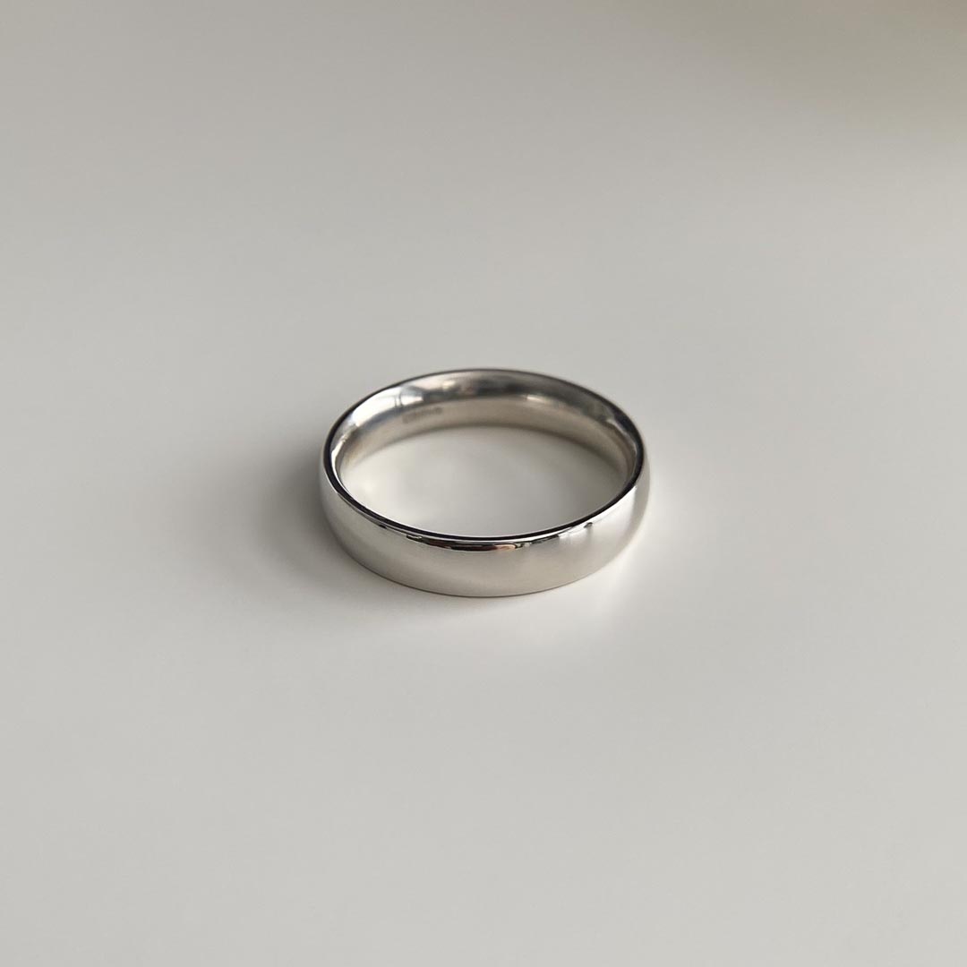Platinum 4mm Traditional Court Medium Weight Wedding Ring