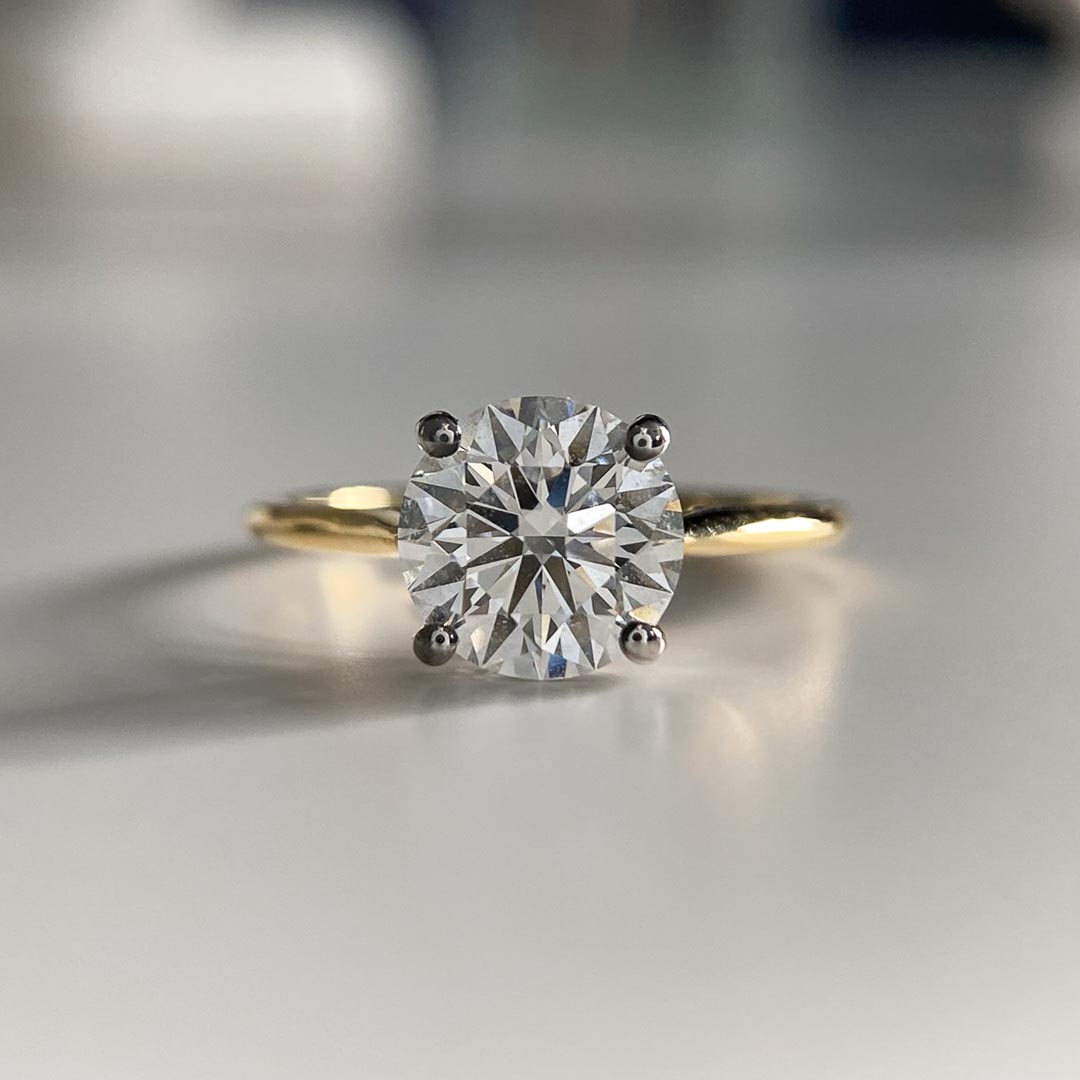 1.57ct Lab-Grown Round Brilliant Carys Diamond Ring in 18K Yellow Gold