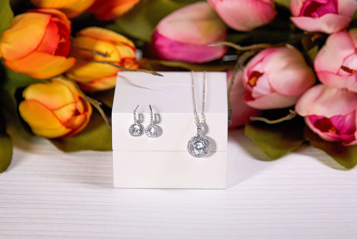 Halo Diamond Earrings